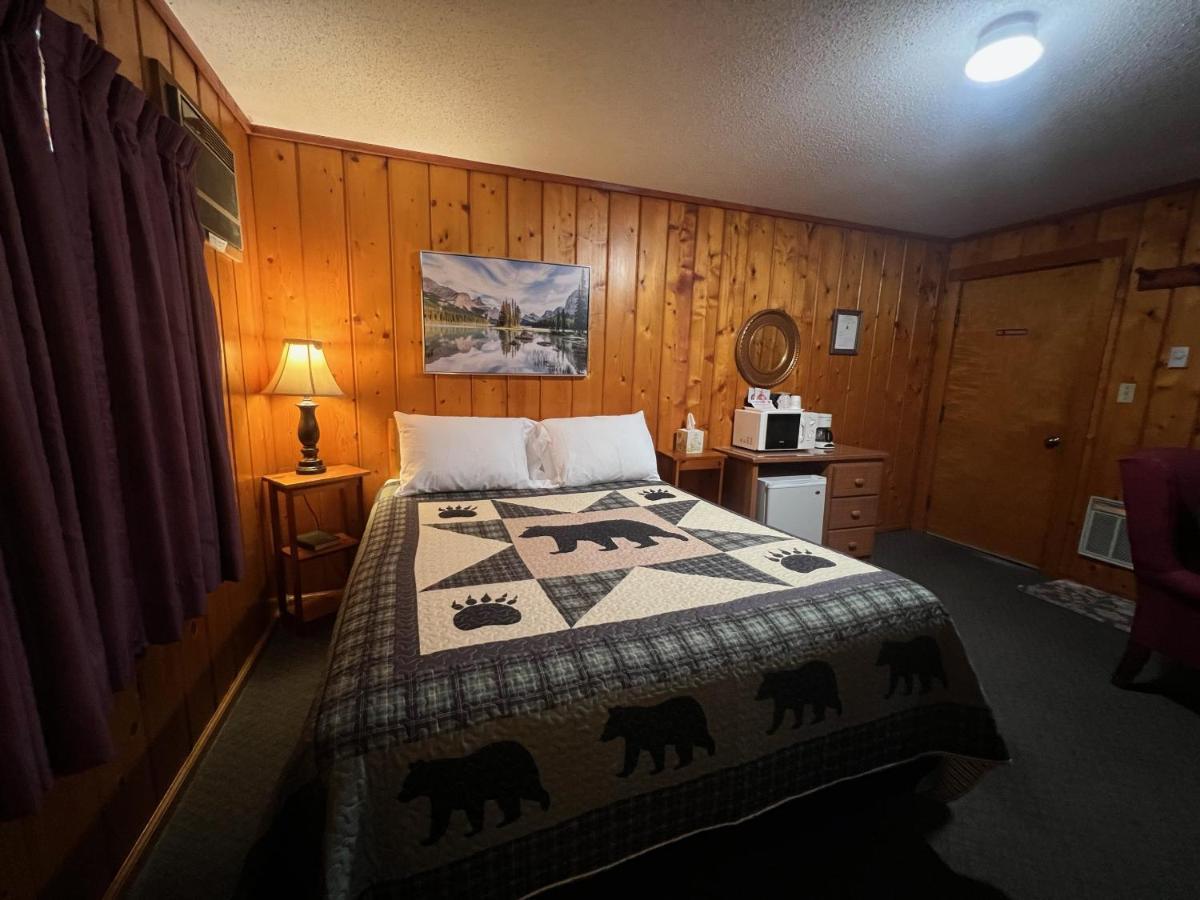 Cedars Motel